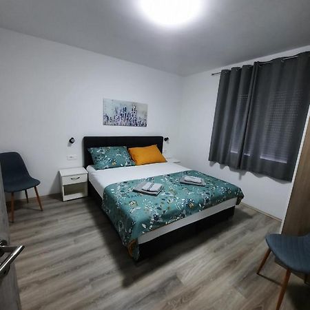 Apartmani Gabrijel Novi Vinodolski Zewnętrze zdjęcie