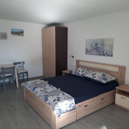 Apartmani Gabrijel Novi Vinodolski Zewnętrze zdjęcie