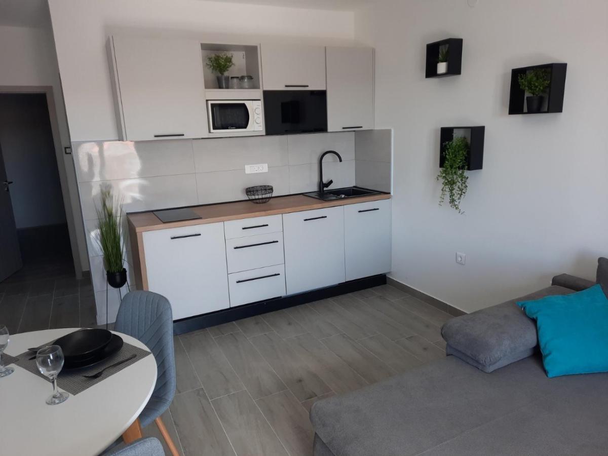 Apartmani Gabrijel Novi Vinodolski Zewnętrze zdjęcie