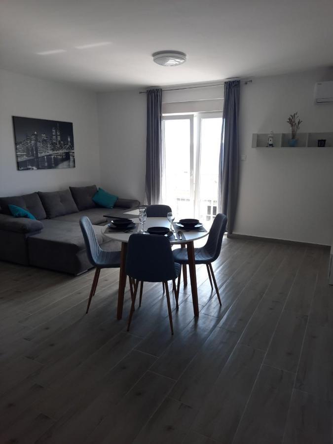 Apartmani Gabrijel Novi Vinodolski Zewnętrze zdjęcie