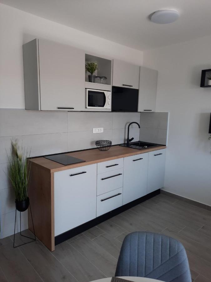 Apartmani Gabrijel Novi Vinodolski Zewnętrze zdjęcie