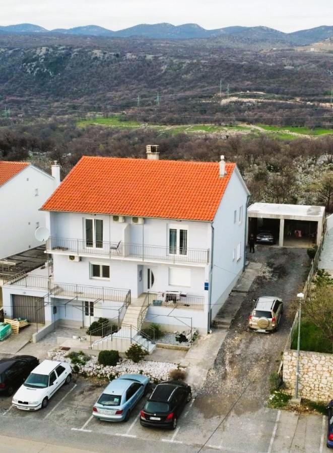 Apartmani Gabrijel Novi Vinodolski Zewnętrze zdjęcie