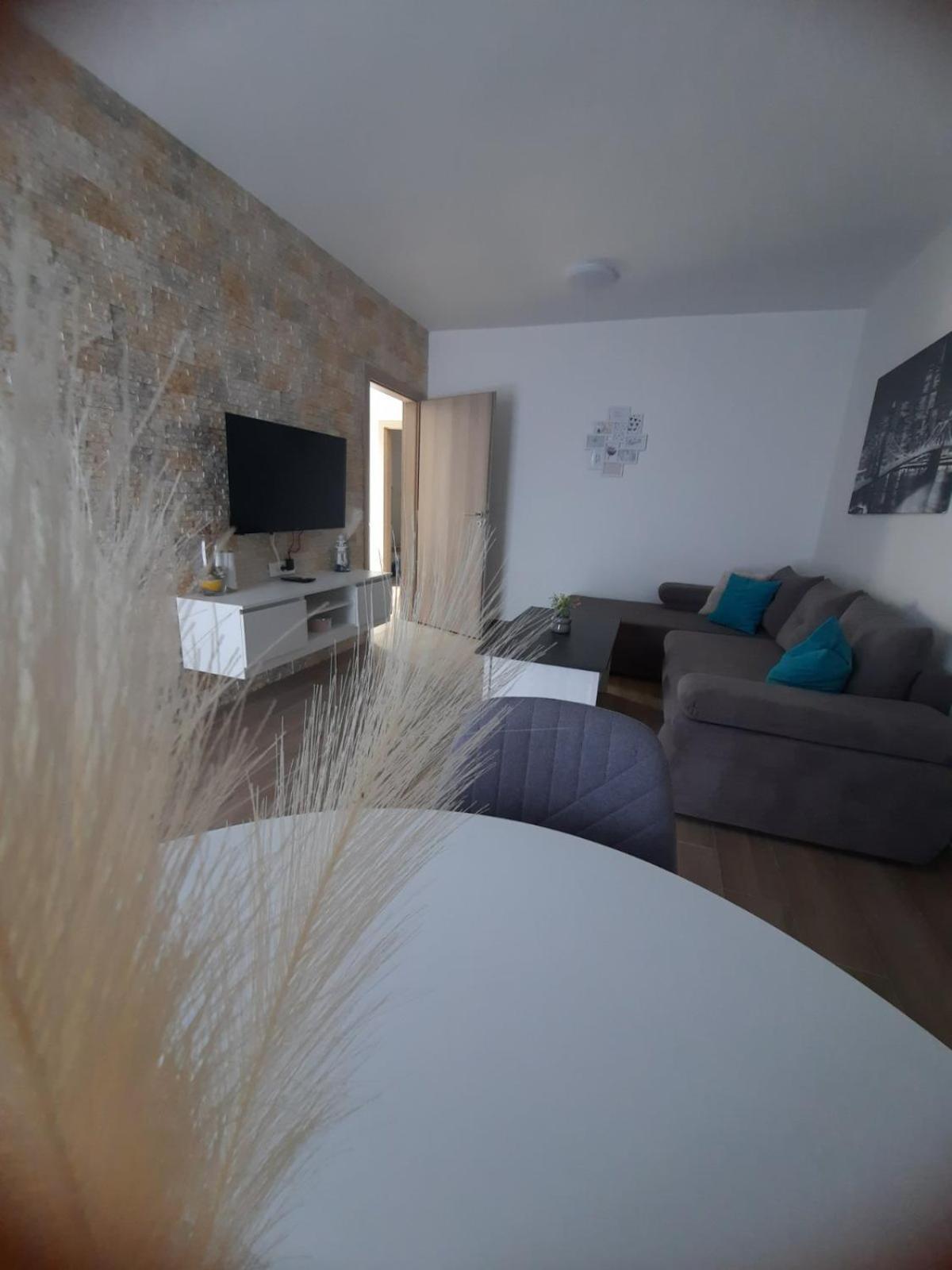 Apartmani Gabrijel Novi Vinodolski Zewnętrze zdjęcie